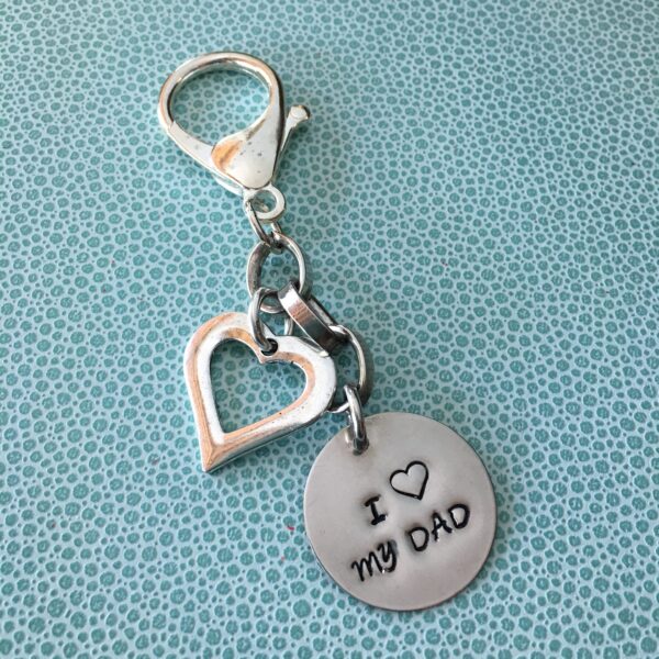 dadlovecharmpull.jpg.