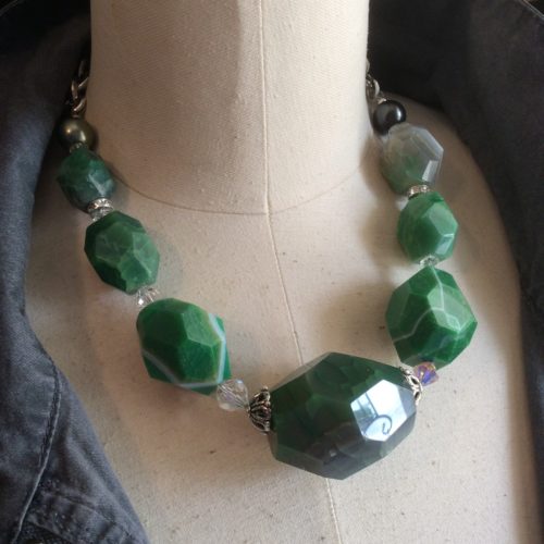 necklace-green-stones.jpg-