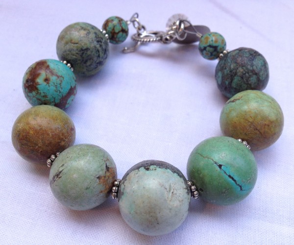 bracelet-stone-beads-green.jpg.