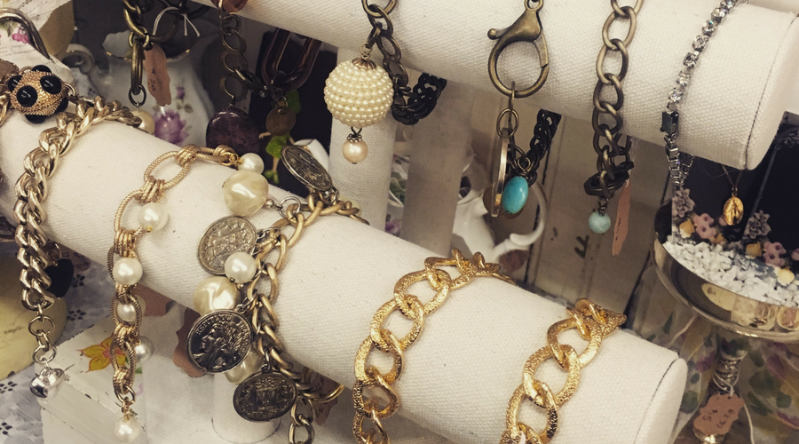 bracelets-chains-pearls.jpg