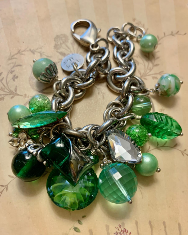 green goddess button bracelet